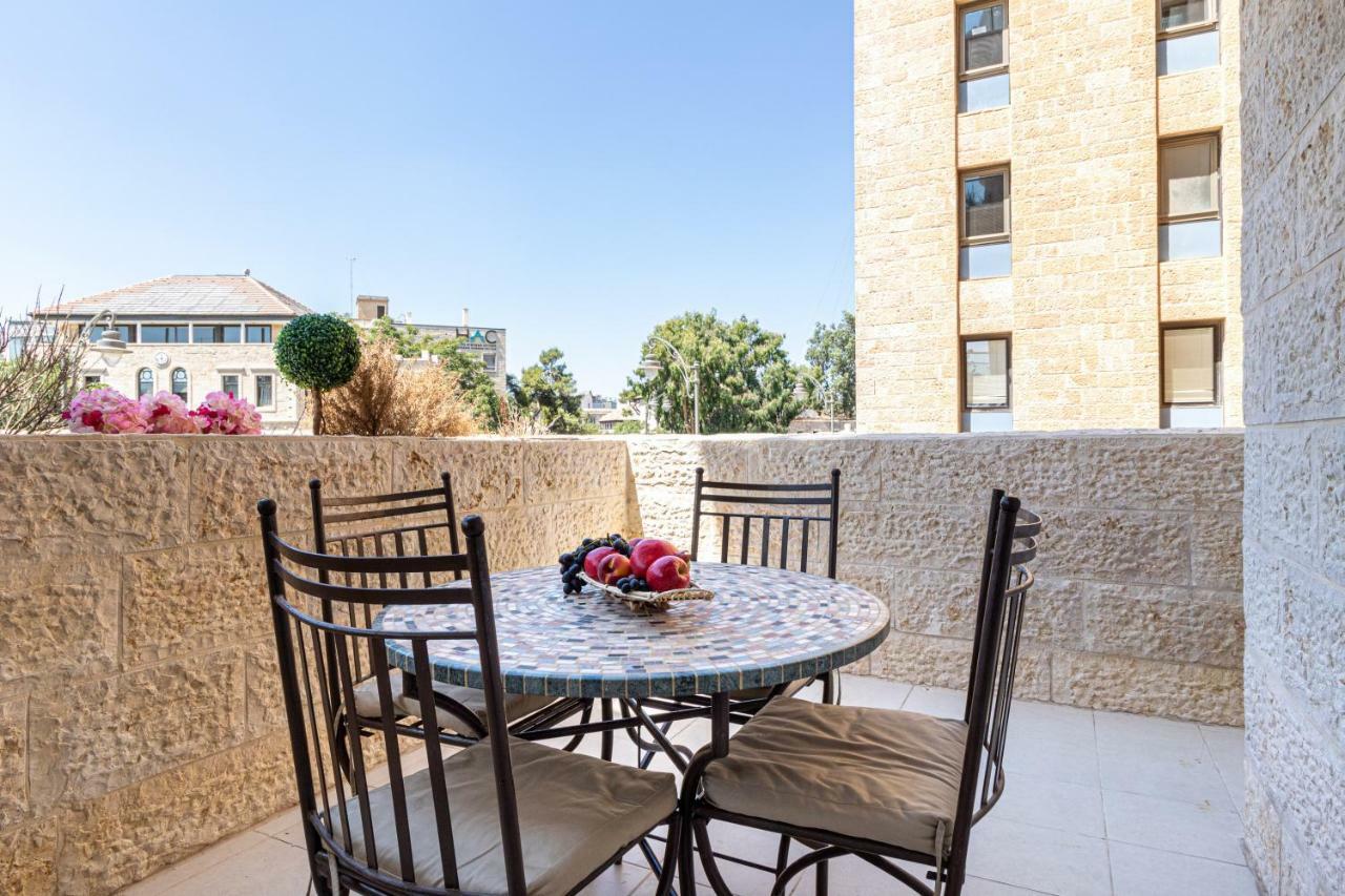 Haneviim Court Jerusalem Exterior photo