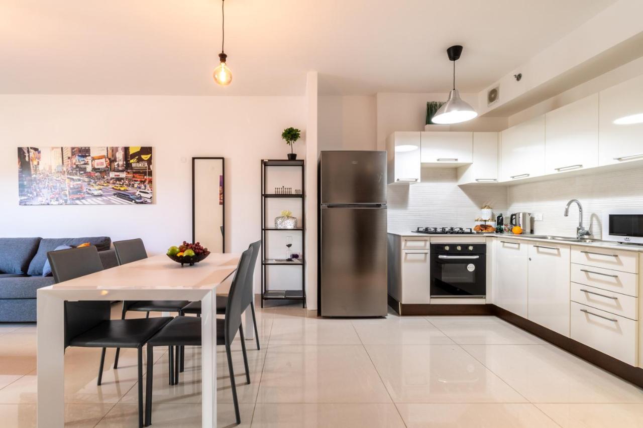 Haneviim Court Jerusalem Exterior photo